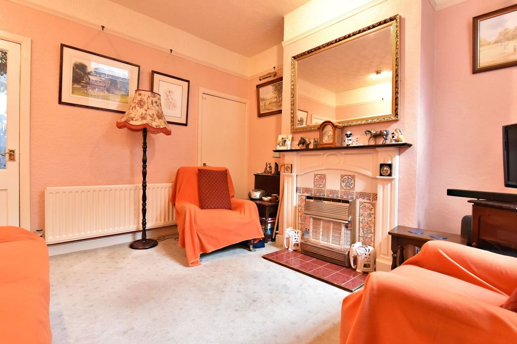 Property photo 3 of 22