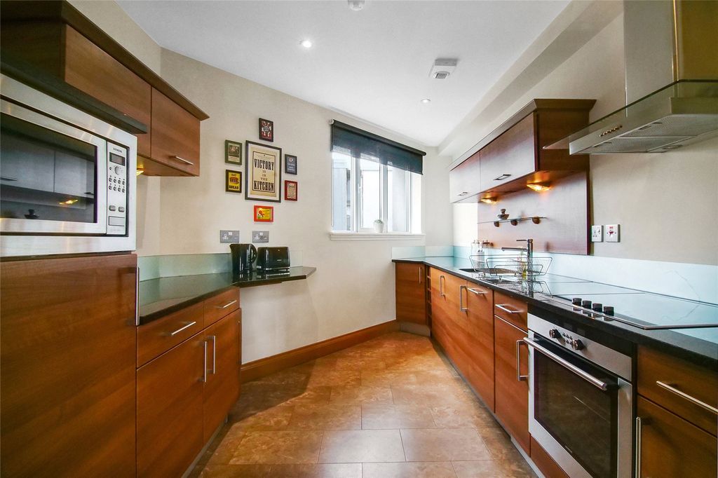 Property photo 3 of 19 Picture No. 28
