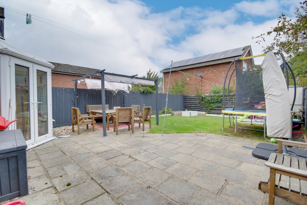 Property photo 2 of 15 Img_1181-Img_1183