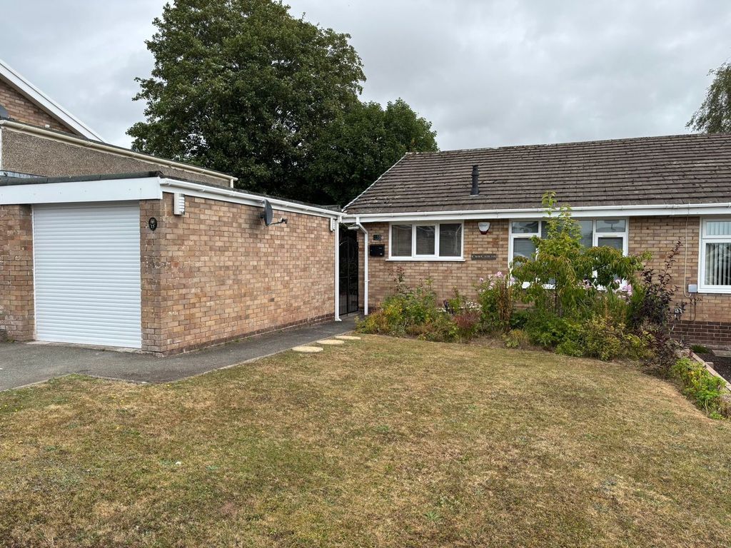 Property photo 1 of 8