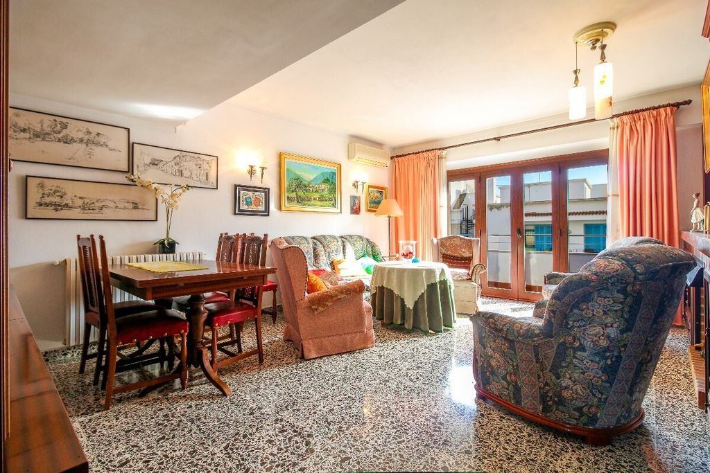 Property photo 3 of 10 C2275 (6)