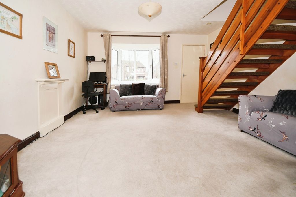 Property photo 3 of 15