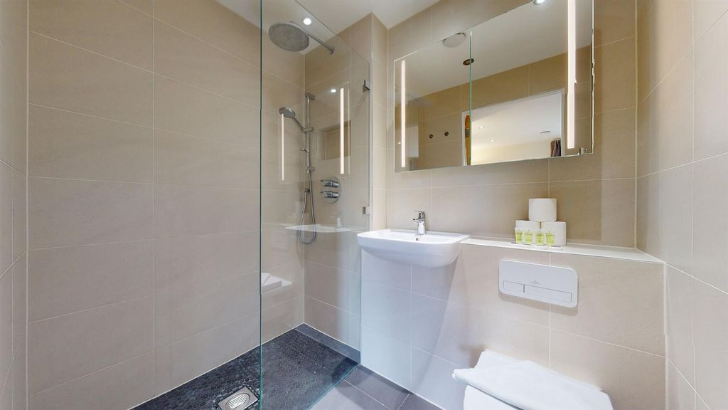 Property photo 3 of 14 6454d30659Ddc7412036A11B_02d8411Ff743252E508E4E0A3