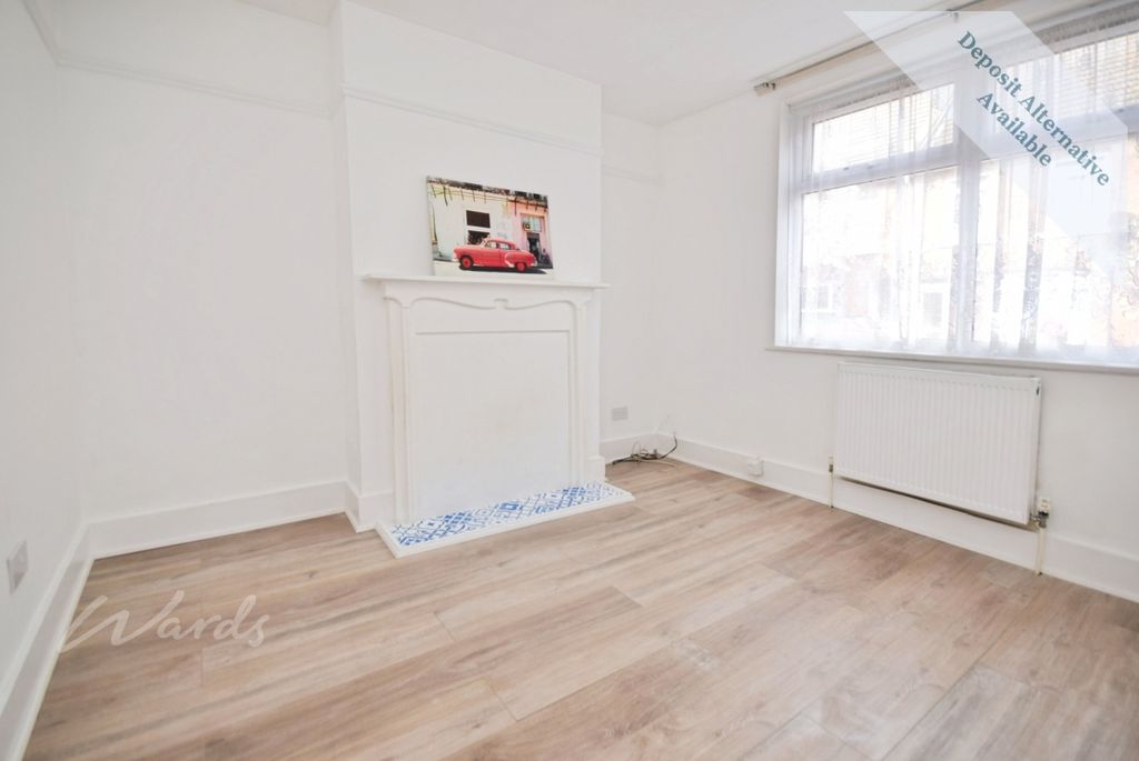 Property photo 3 of 12 Lounge