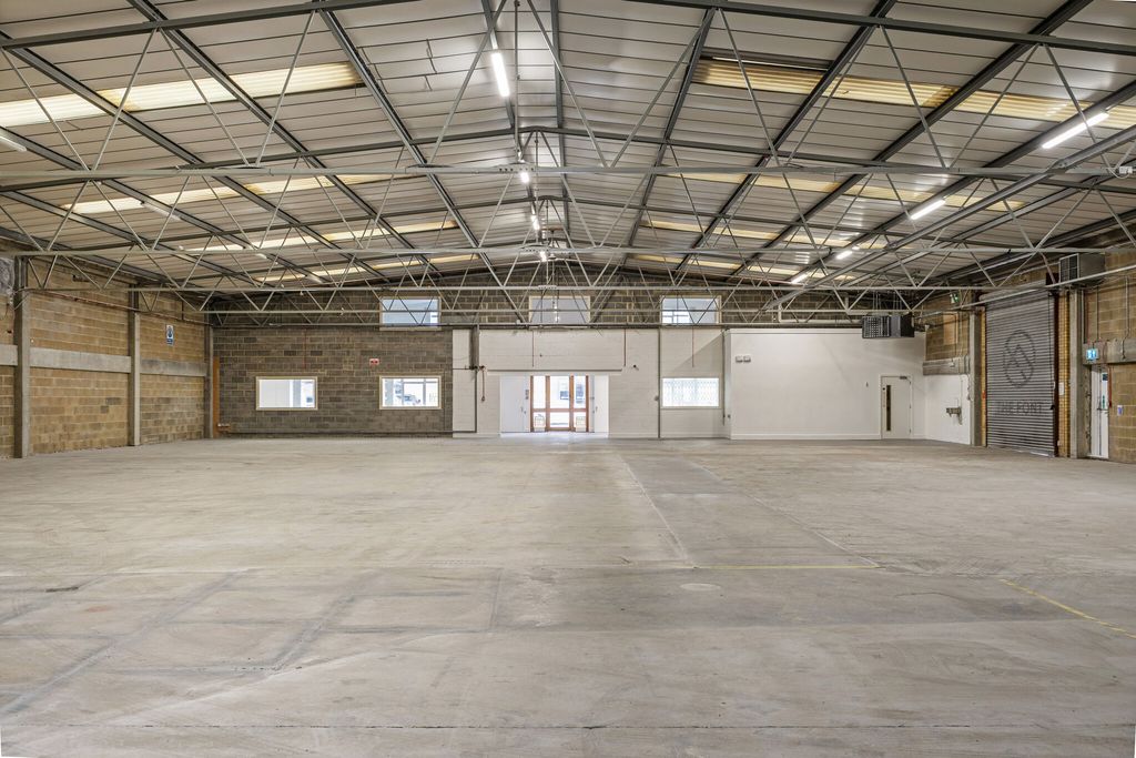 Property photo 3 of 7