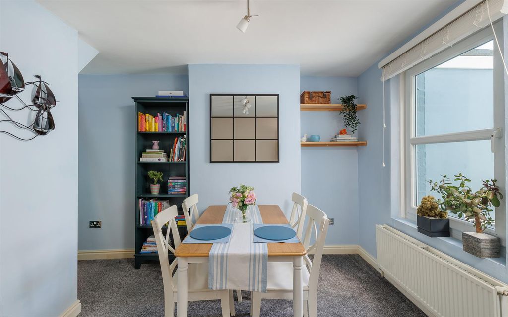 Property photo 3 of 20 Separate Dining Area