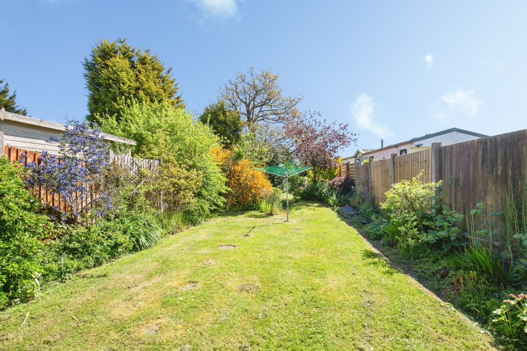 Property photo 3 of 22 77E82355-Mw26-104