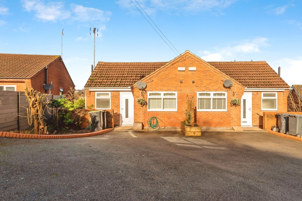 Property photo 1 of 16 Pbox-Img.Jpg