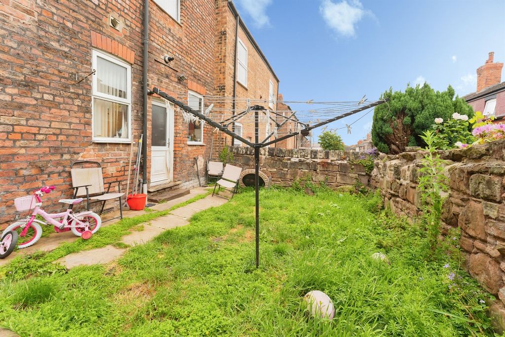 Property photo 3 of 20