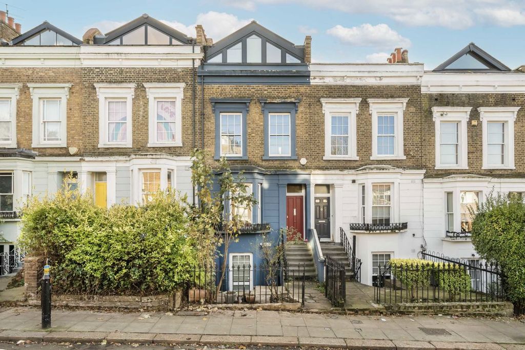 Property photo 1 of 6