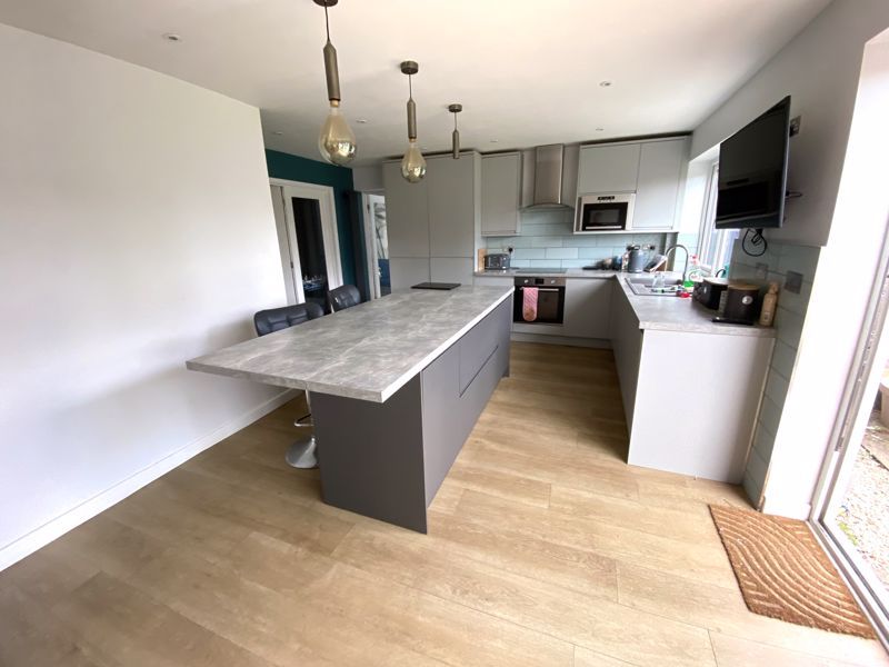 Property photo 3 of 12 Photo 2