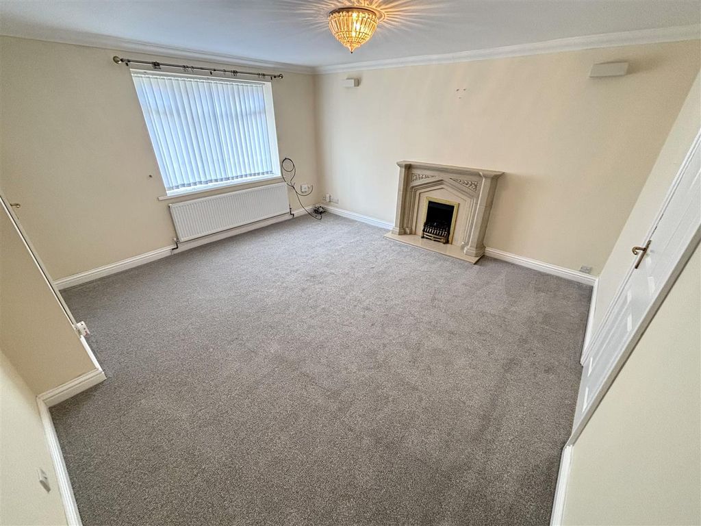 Property photo 3 of 12 Living Room