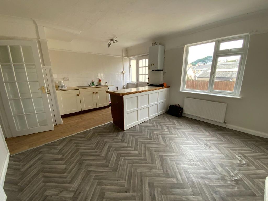 Property photo 3 of 10 Img_9587.Jpg