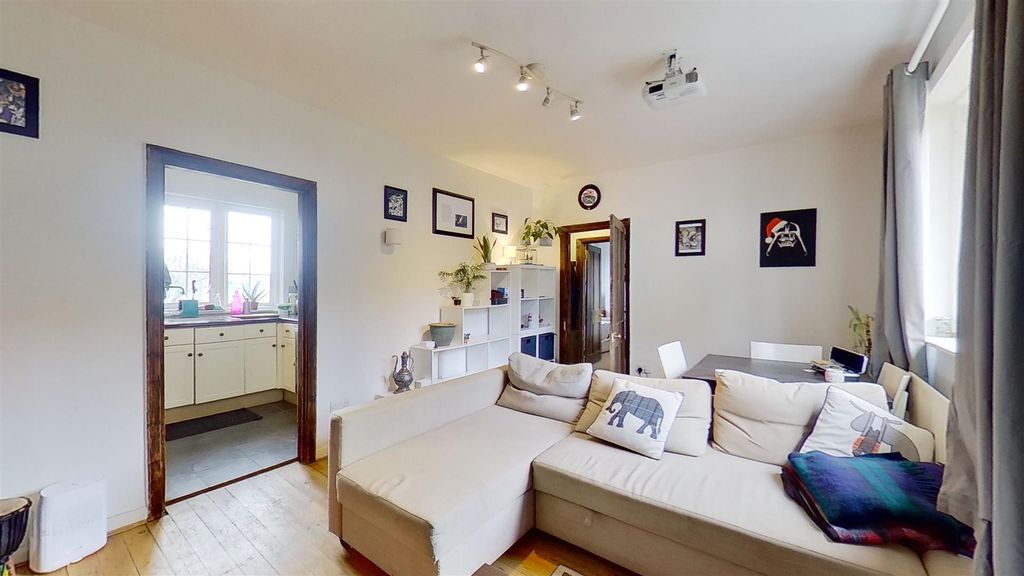 Property photo 1 of 9 111-Merton-Road-03152021_214515.Jpg