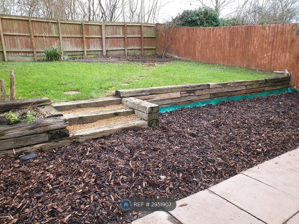 Property photo 3 of 8 Rear Garden 2