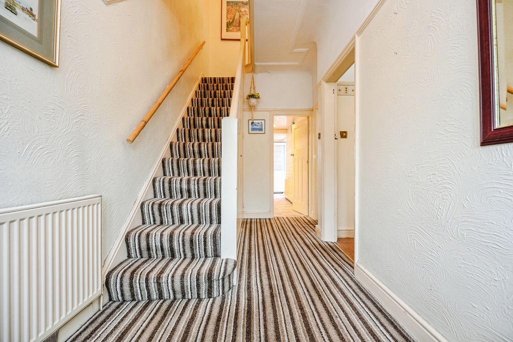 Property photo 2 of 15 Pbox-Img.Jpg