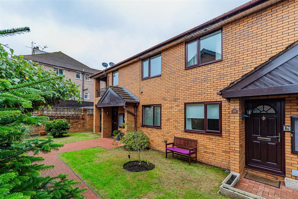 Property photo 1 of 18 20 Park End Court (17 Of 18).Jpg
