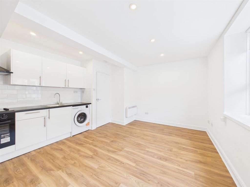 Property photo 3 of 4 Flat A - Living Room 3 .Jpg