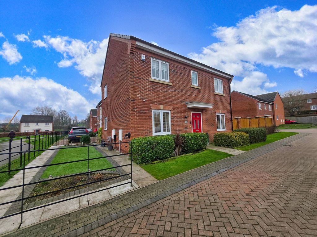 Property photo 1 of 26