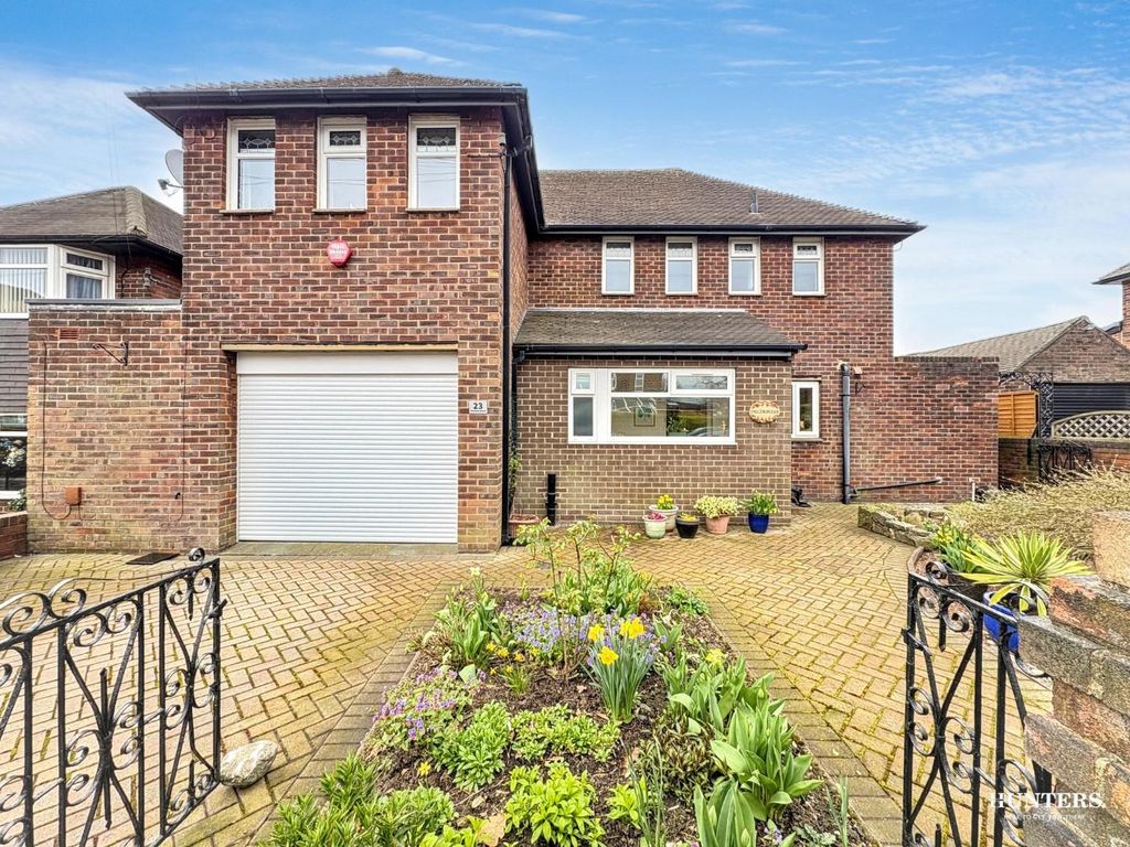 Property photo 1 of 44 Img_3825.Jpg