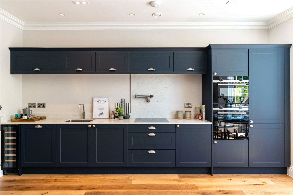 Property photo 3 of 25 Picture No. 03