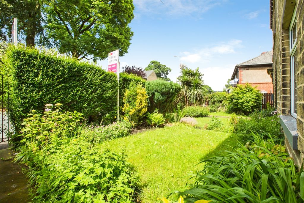 Property photo 2 of 26