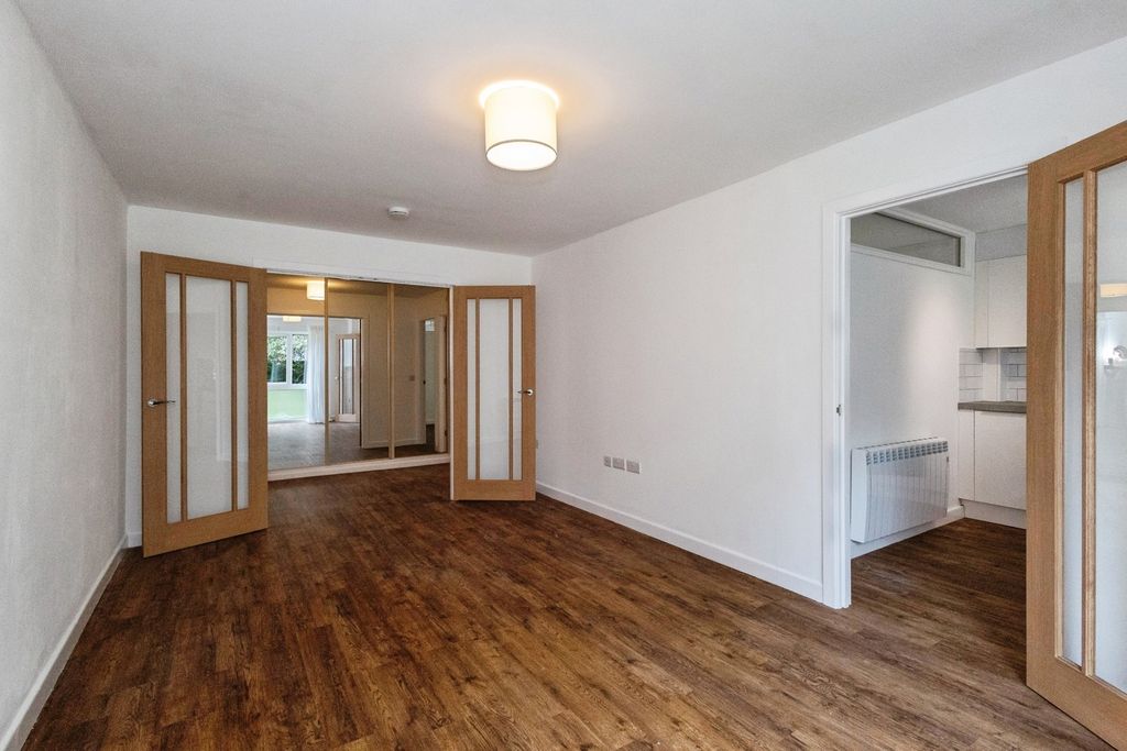 Property photo 3 of 21 Pbox-Img.Jpg
