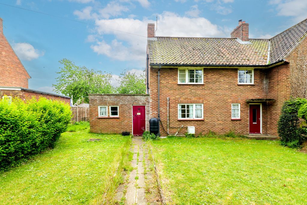 Property photo 2 of 17 4990648