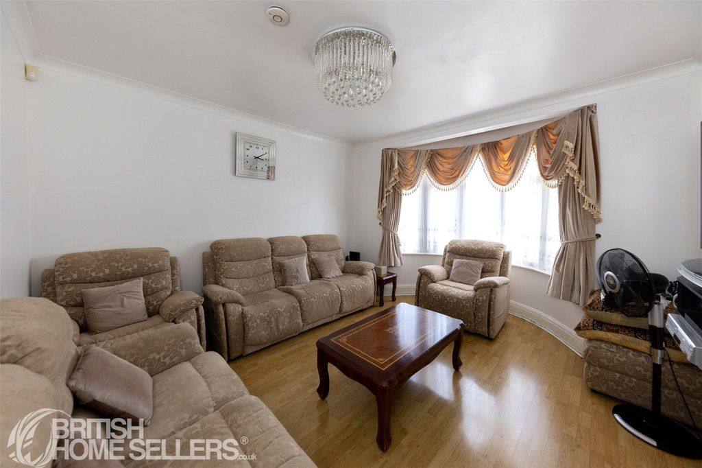 Property photo 2 of 15 Picture No. 06