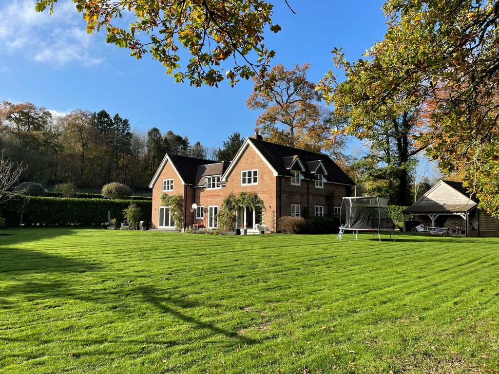 Property photo 2 of 18