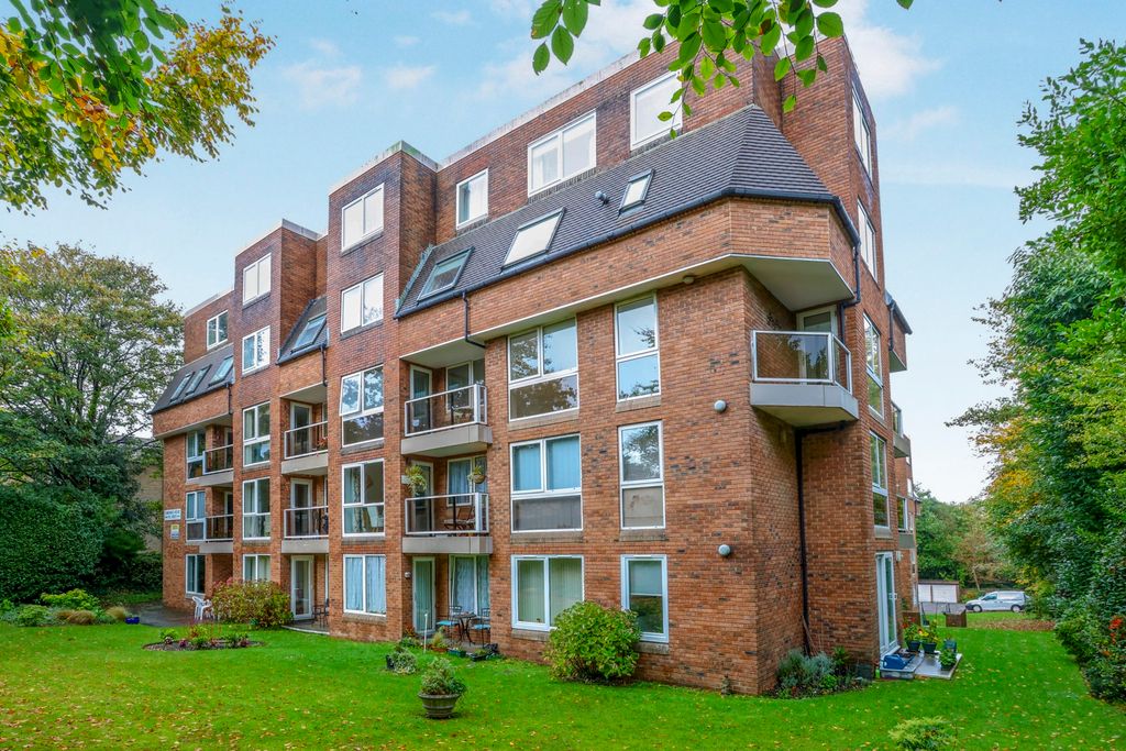 Property photo 1 of 17 Photo