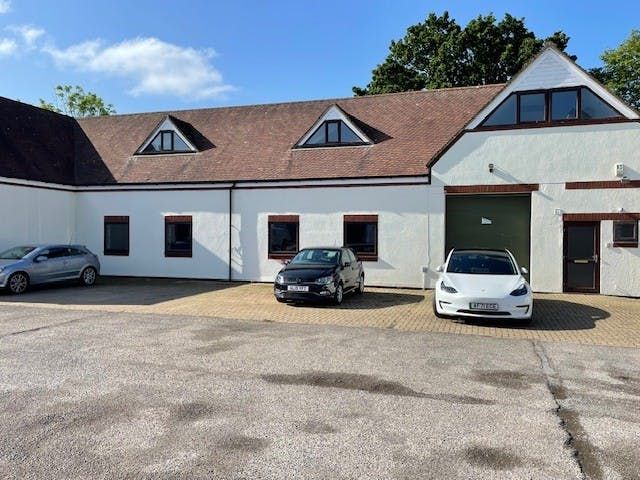 Property photo 1 of 4 13 Swan Hailsham.Jpg