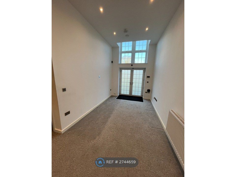 Property photo 3 of 11 Living Area