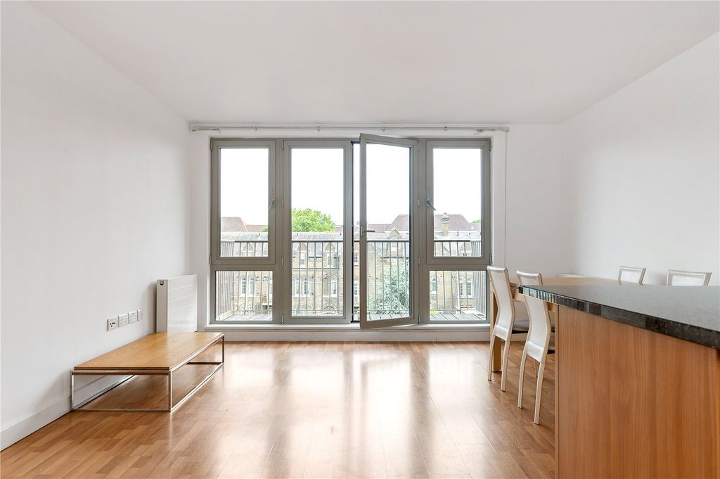 Property photo 2 of 16 Picture No. 04
