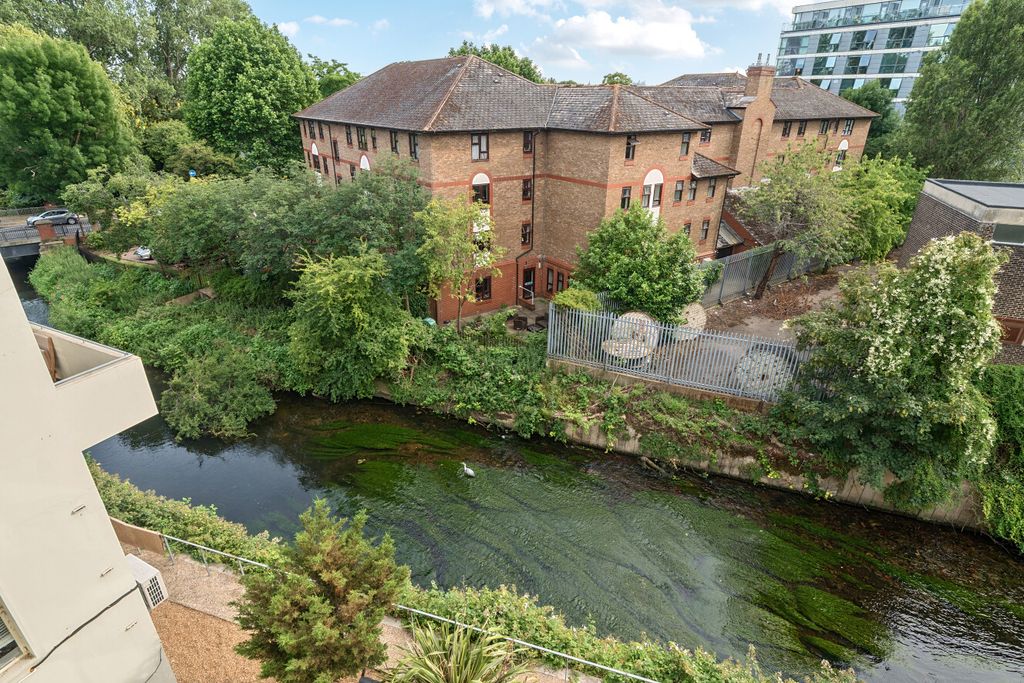 Property photo 2 of 13 1477013-2-6A3031d...