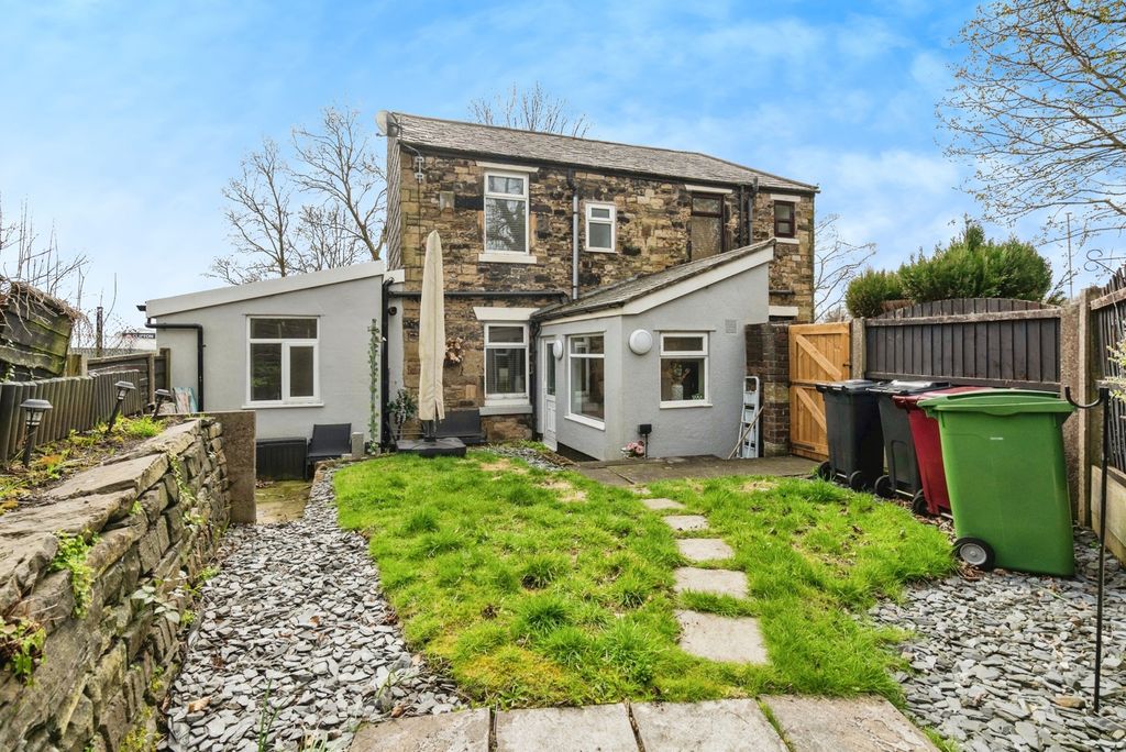 Property photo 1 of 17 Photo