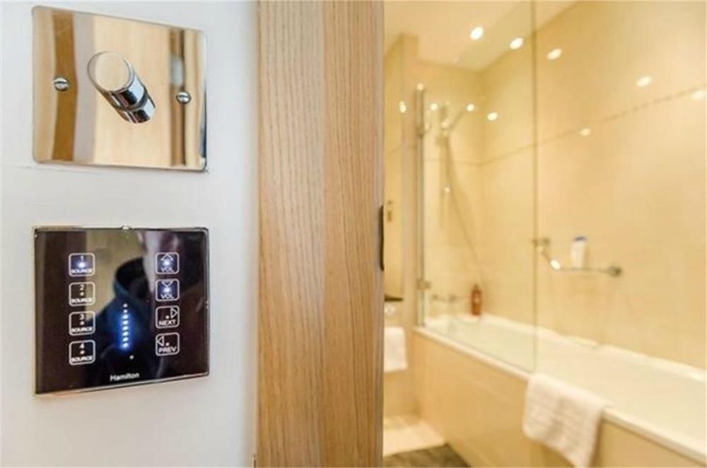 Property photo 3 of 6 4