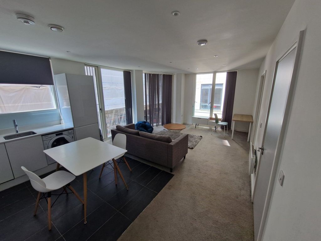 Property photo 2 of 6