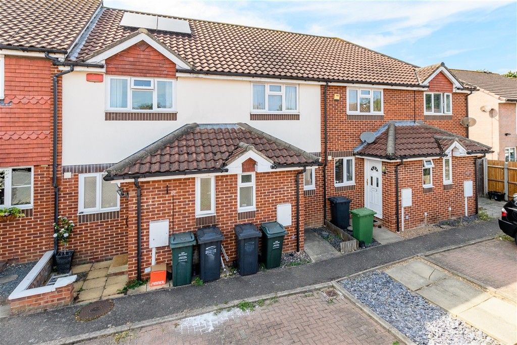 Property photo 1 of 10 External (W)