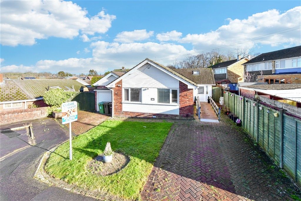 Property photo 1 of 13 External (Web) 1