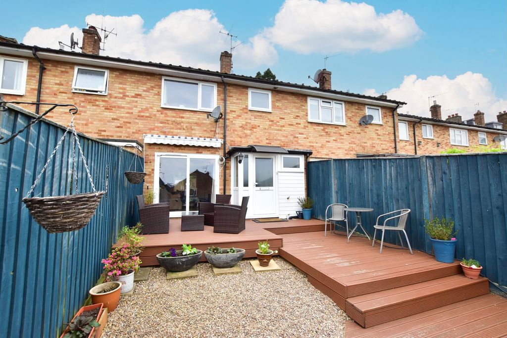 Property photo 1 of 18