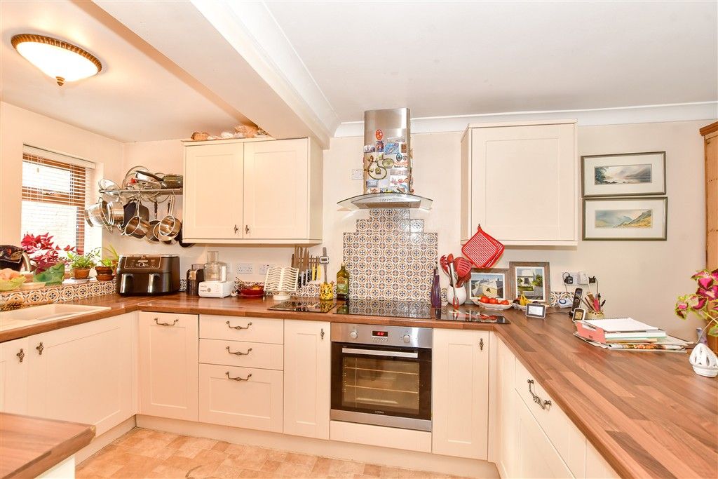 Property photo 1 of 12 Kitchen/Dining Room