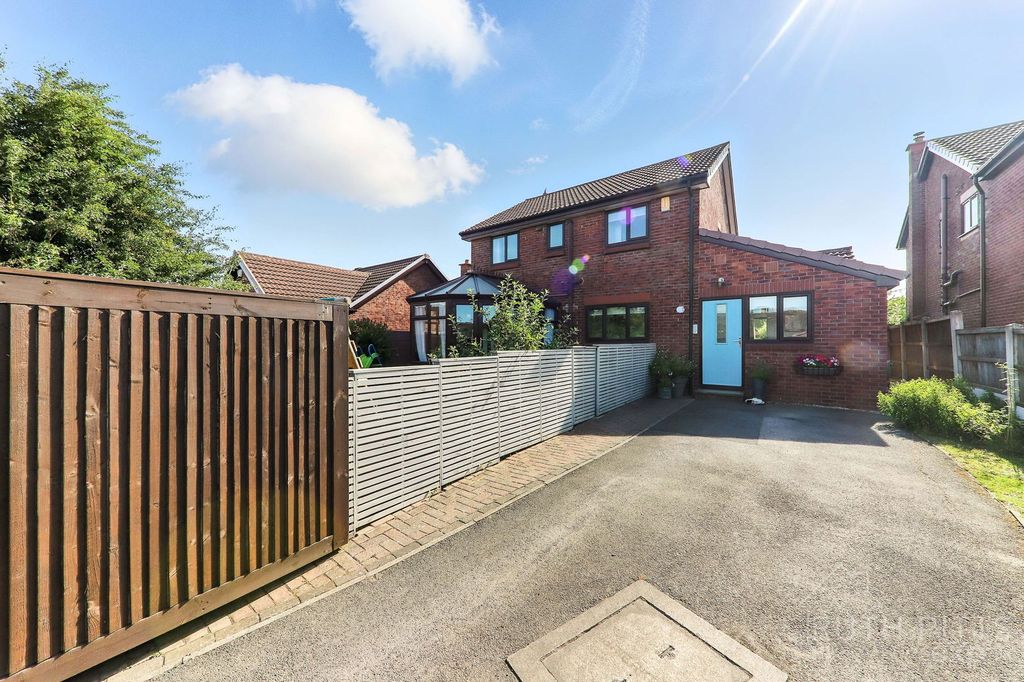 Property photo 2 of 48