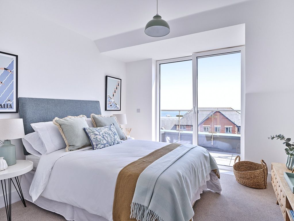 Property photo 2 of 11 Previous Show Home