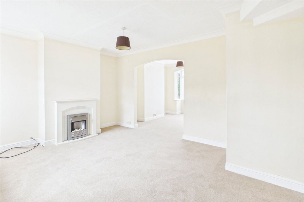 Property photo 3 of 11 Picture No. 21