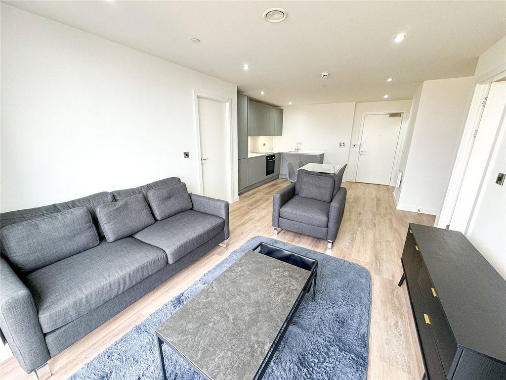 Property photo 1 of 18 Picture No. 08