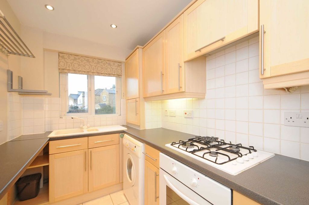 Property photo 2 of 6