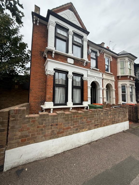 Property photo 1 of 32
