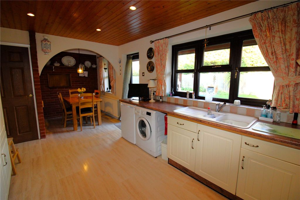 Additional image 7 of 4 bed detached house for saleSandringham Road, Fareham, Hampshire PO14