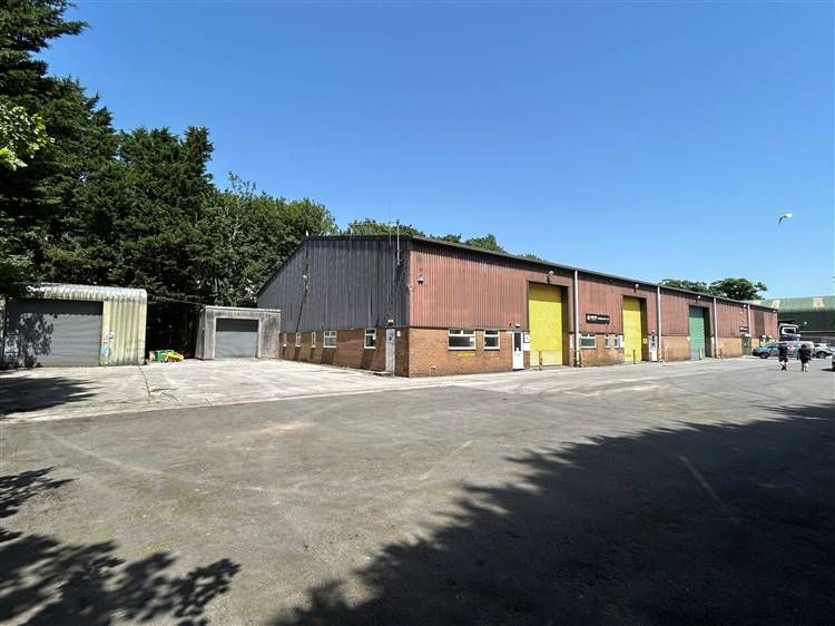 Property photo 1 of 8